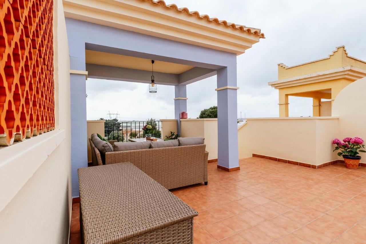 شقة Atico Con Terraza-Solarium Y Piscina 4-6 Personas Wifi A/C Roda المظهر الخارجي الصورة