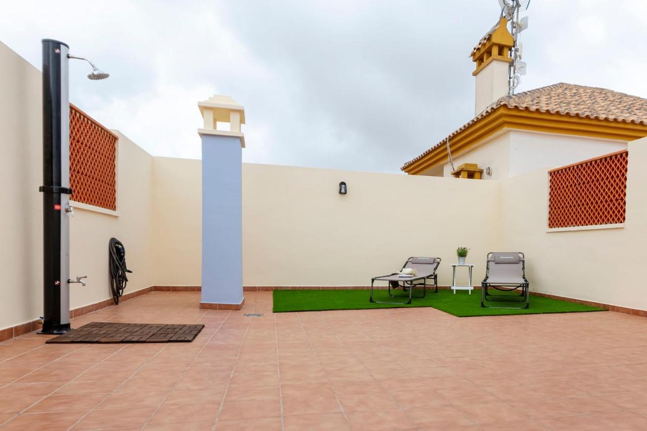 شقة Atico Con Terraza-Solarium Y Piscina 4-6 Personas Wifi A/C Roda المظهر الخارجي الصورة